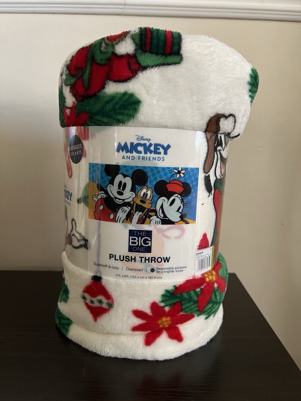Disney Mickey Minnie Holiday Throw Blanket The Big One